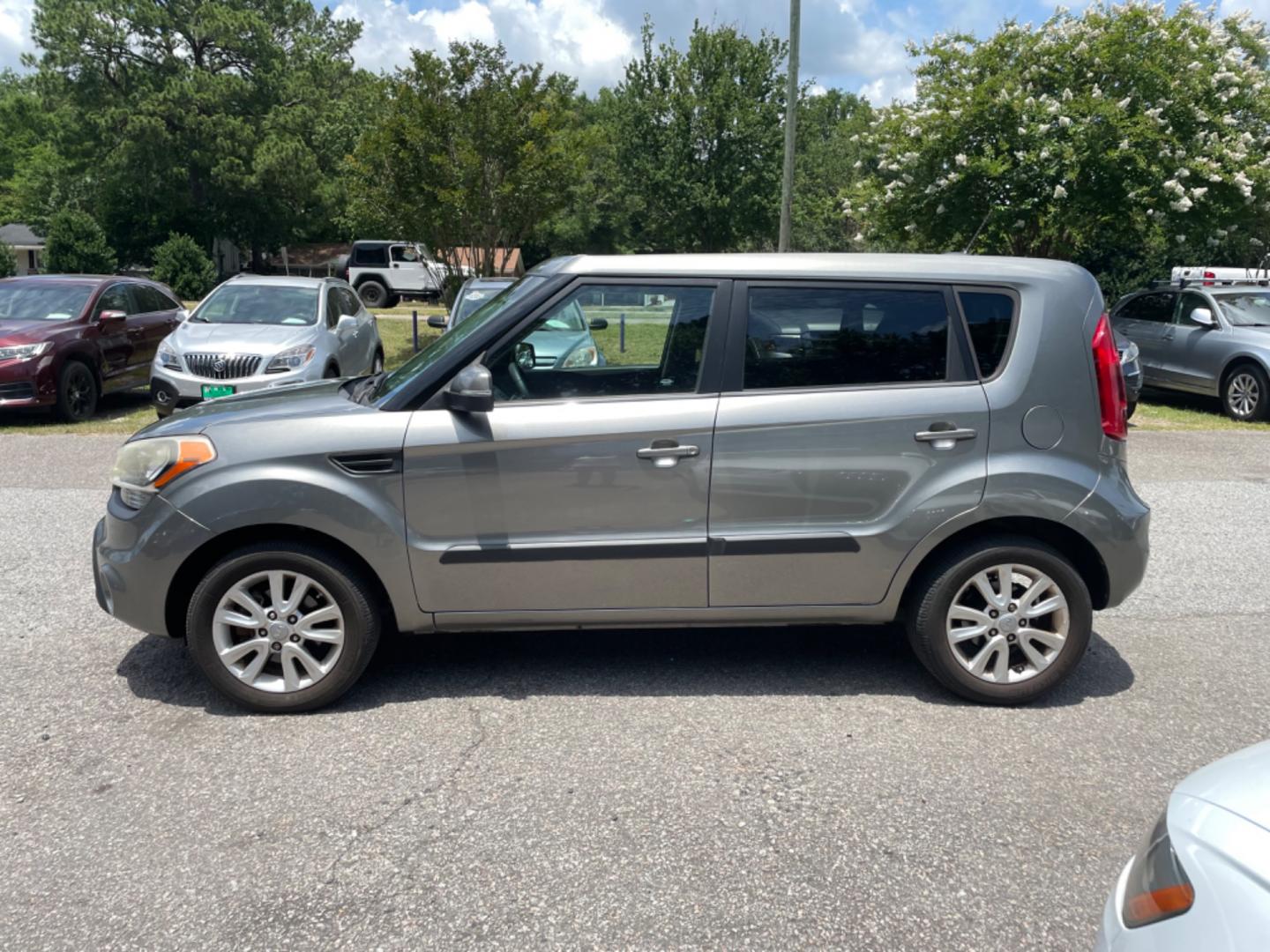 2012 SILVER KIA SOUL + (KNDJT2A62C7) with an 2.0L engine, 6-Speed Manual transmission, located at 5103 Dorchester Rd., Charleston, SC, 29418-5607, (843) 767-1122, 36.245171, -115.228050 - Certified One Owner with 6-SPeed Manual Transmission, CD/AUX/Sat/Bluetooth, Power Windows, Power Locks, Power Mirrors, Keyless Entry, Spacious Cargo, Alloy Wheels. Clean CarFax (no accidents reported!) Local Trade-in!! 146k miles Located at New Life Auto Sales! 2023 WINNER for Post & Courier's Cha - Photo#3